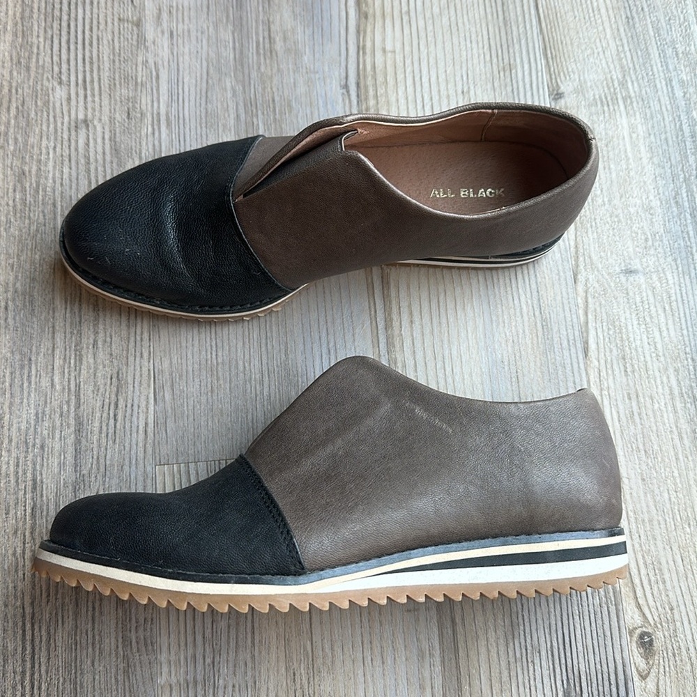 Anthropologie Black and Gray Flats - Picture 3 of 5
